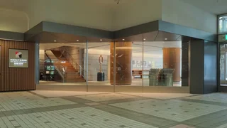秋田市立千秋美術館 秋田市立千秋美術館