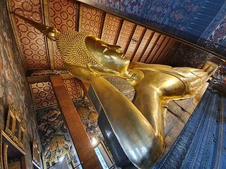 臥佛寺大臥佛全景