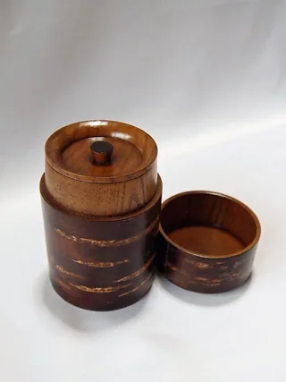 樺細工茶筒實物示意